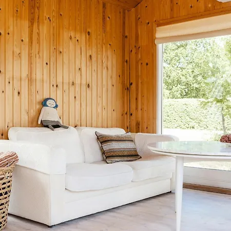 Close To Beach, Forest And Bike Trails Grenaa